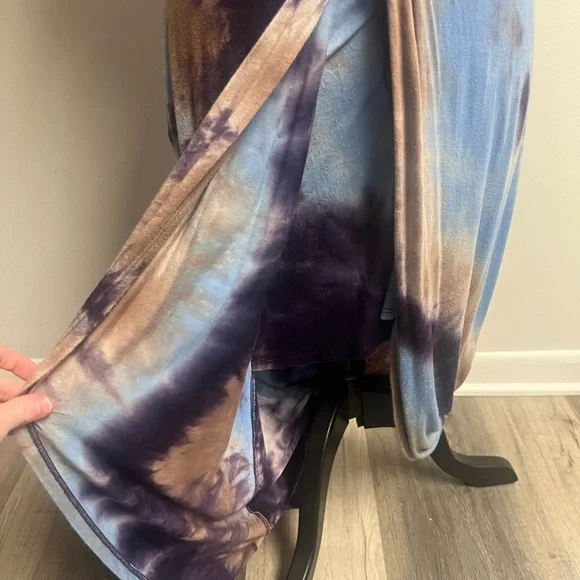 Asymmetrical Twisted Waist Tie Dye Dress! - Picture 7 of 14